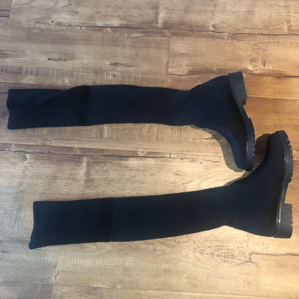 Knee Knit boots